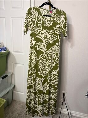 Vince Camuto Olive & White Floral Maxi Dress